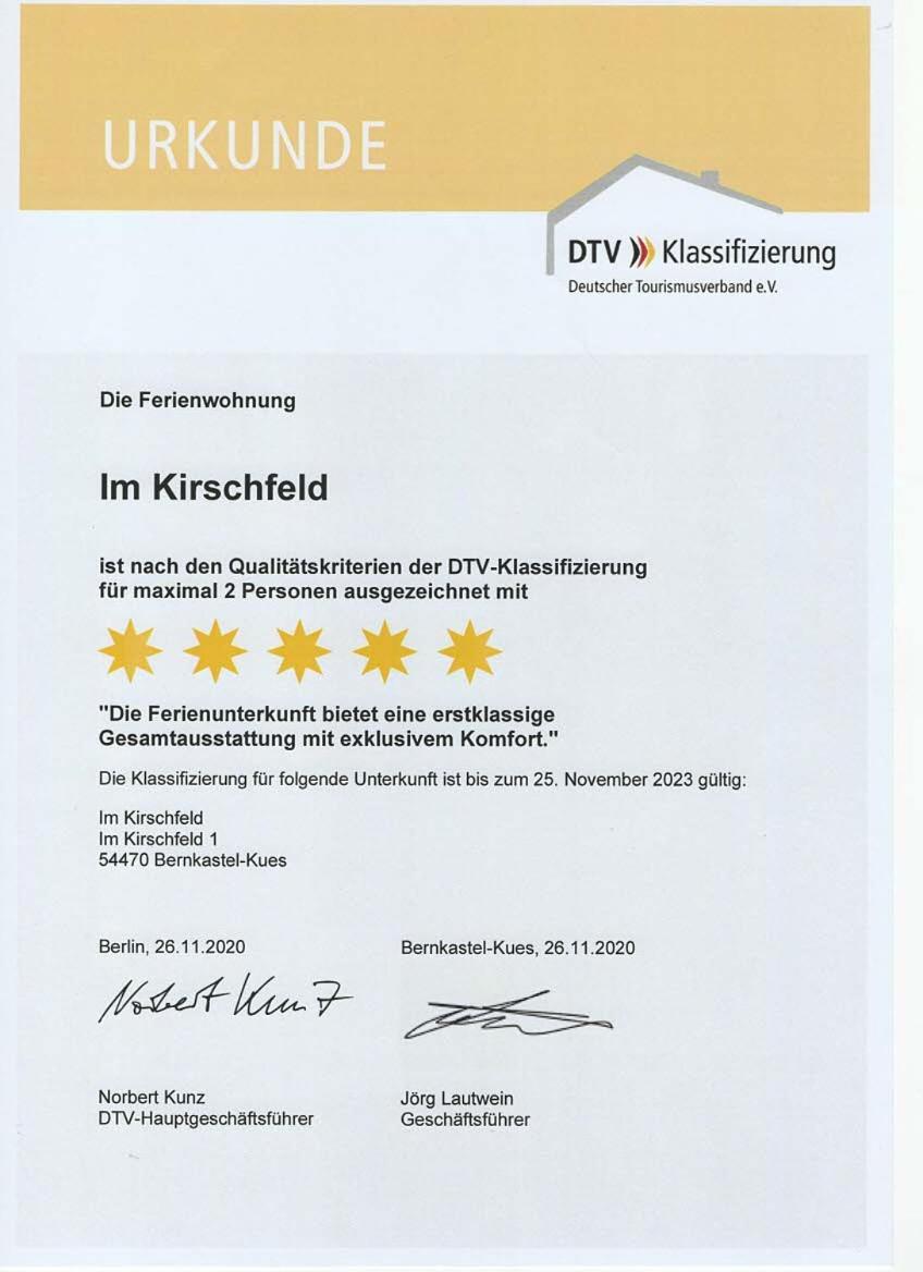 Ferienwohnung Im Kirschfeld - 5* Bernkastel-Kues Ngoại thất bức ảnh